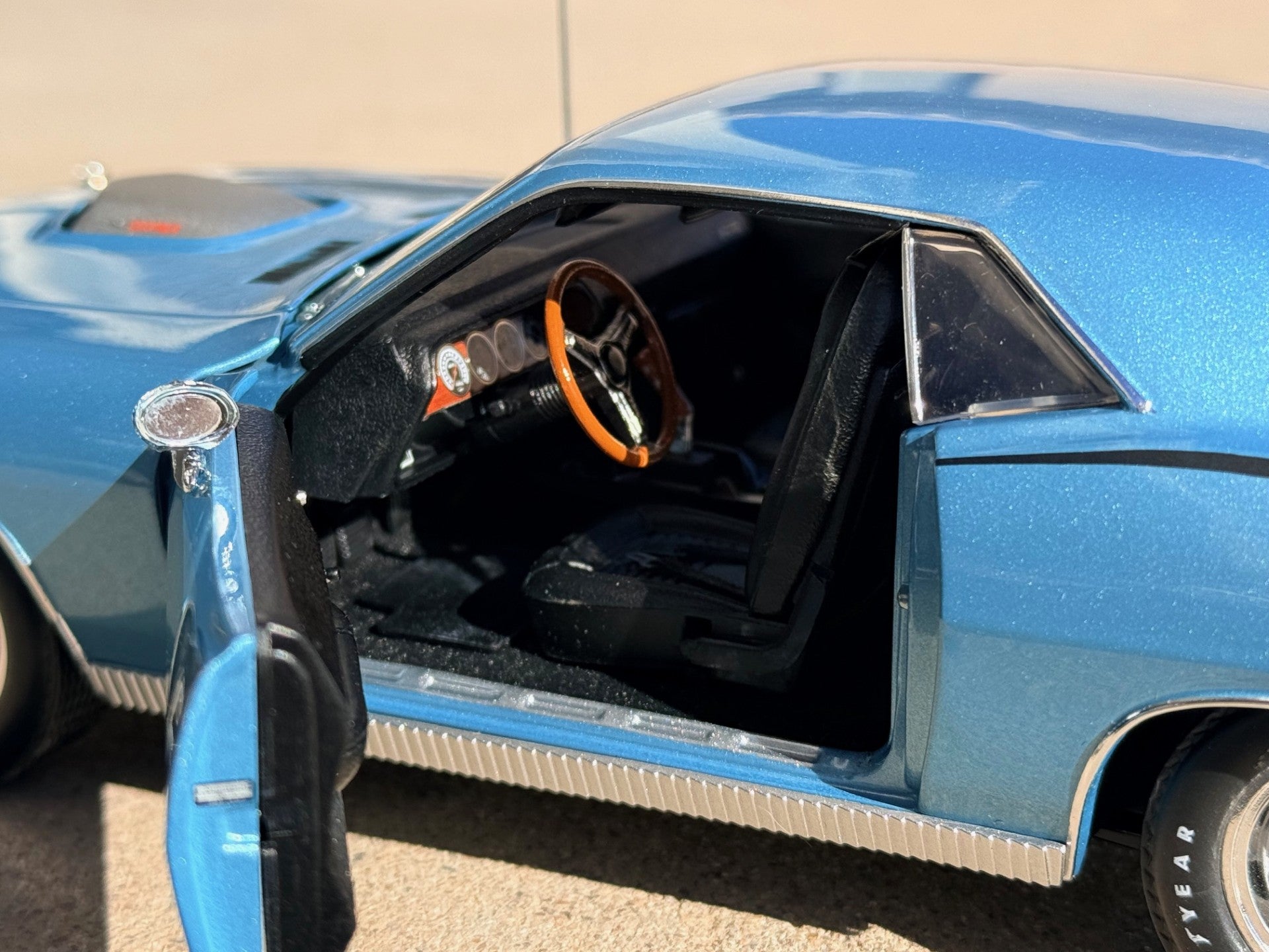 YCID #46, 1970 Cuda, B3 Blue, 440, Six pack, Coupe, Vinyl Top and Convertbiles