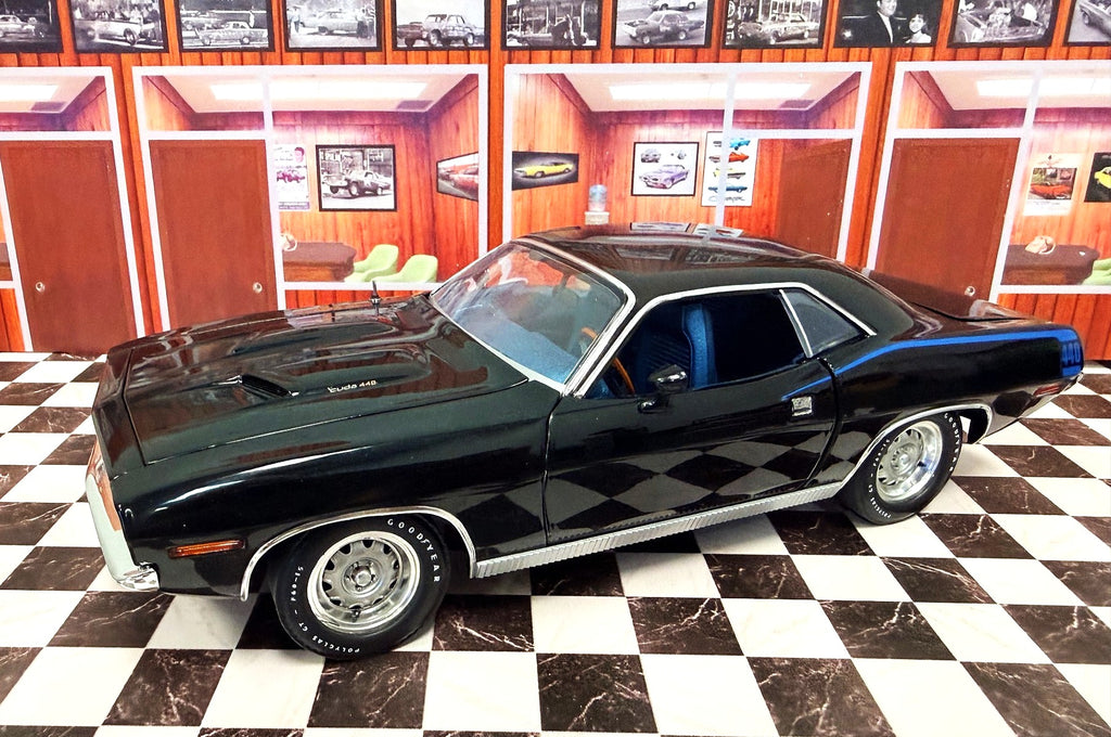 YCID LE #14, 1970 Cuda, Black/Blue Int, Coupe, 1-24