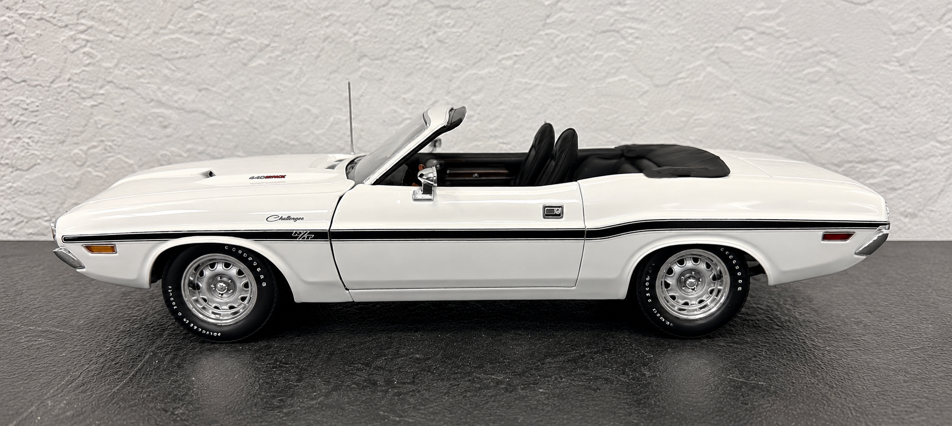 YCID 45b, Coupe, Convertible and Vinyl Top versions