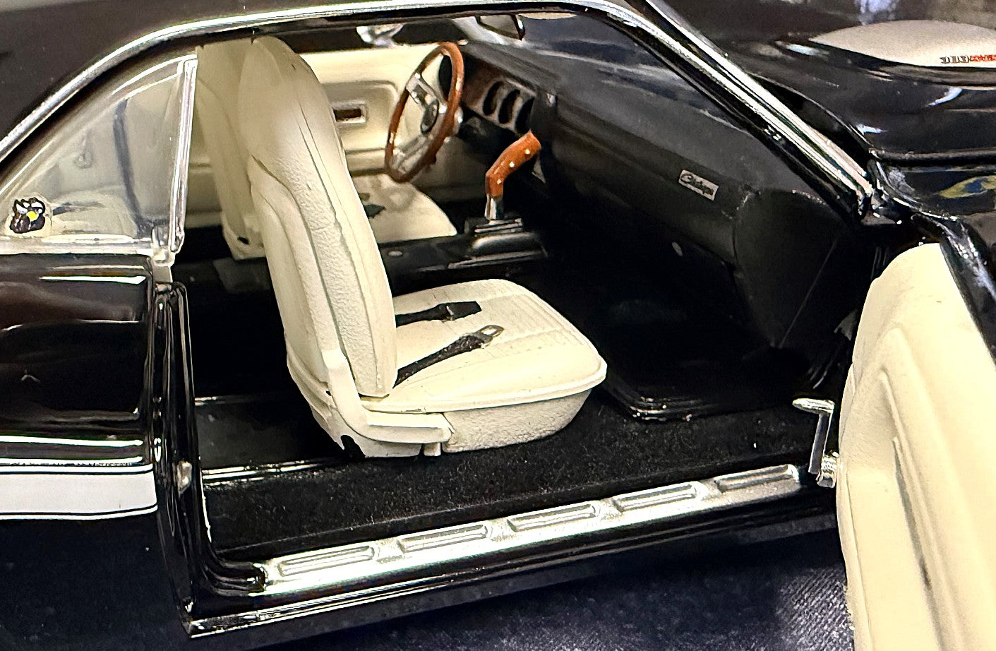 YCID 44, 1970 Dodge Challenger R/T, 383 Shaker