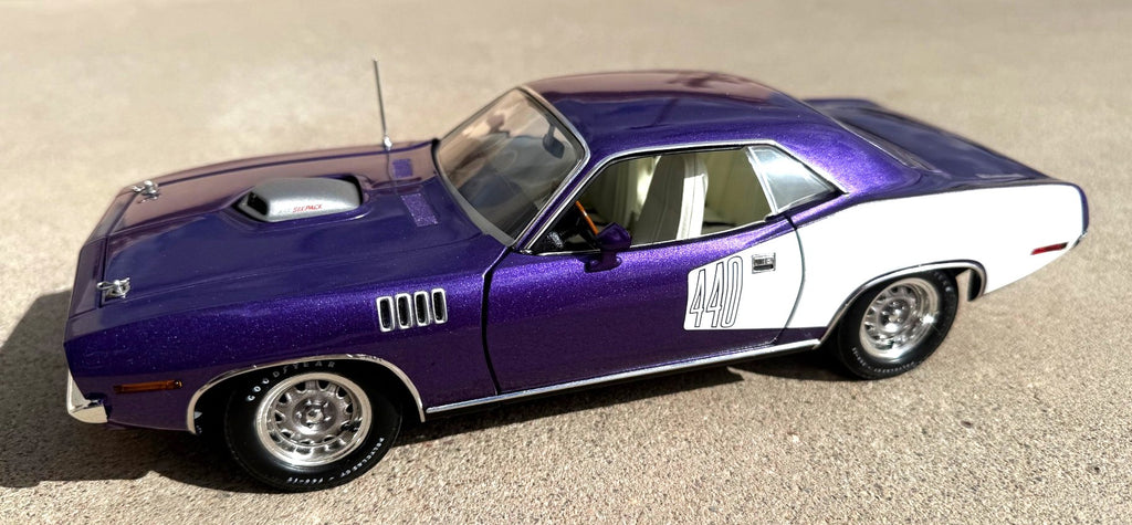 YCID #40, 1971 Cuda, 440/6 In Voilet