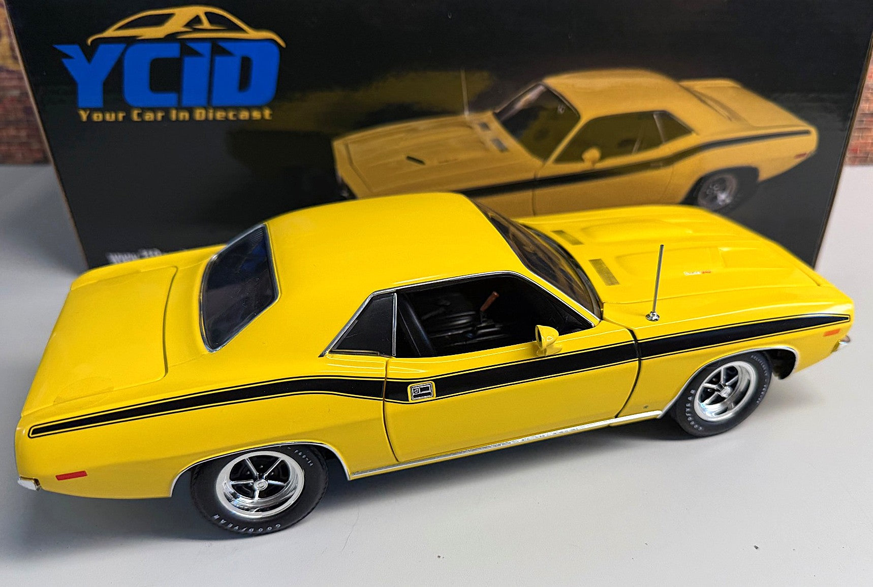 YCID #42, 1972 Cuda 340, FIRST 72 CUDA, Coupe, Vinyl Top and Convertibles
