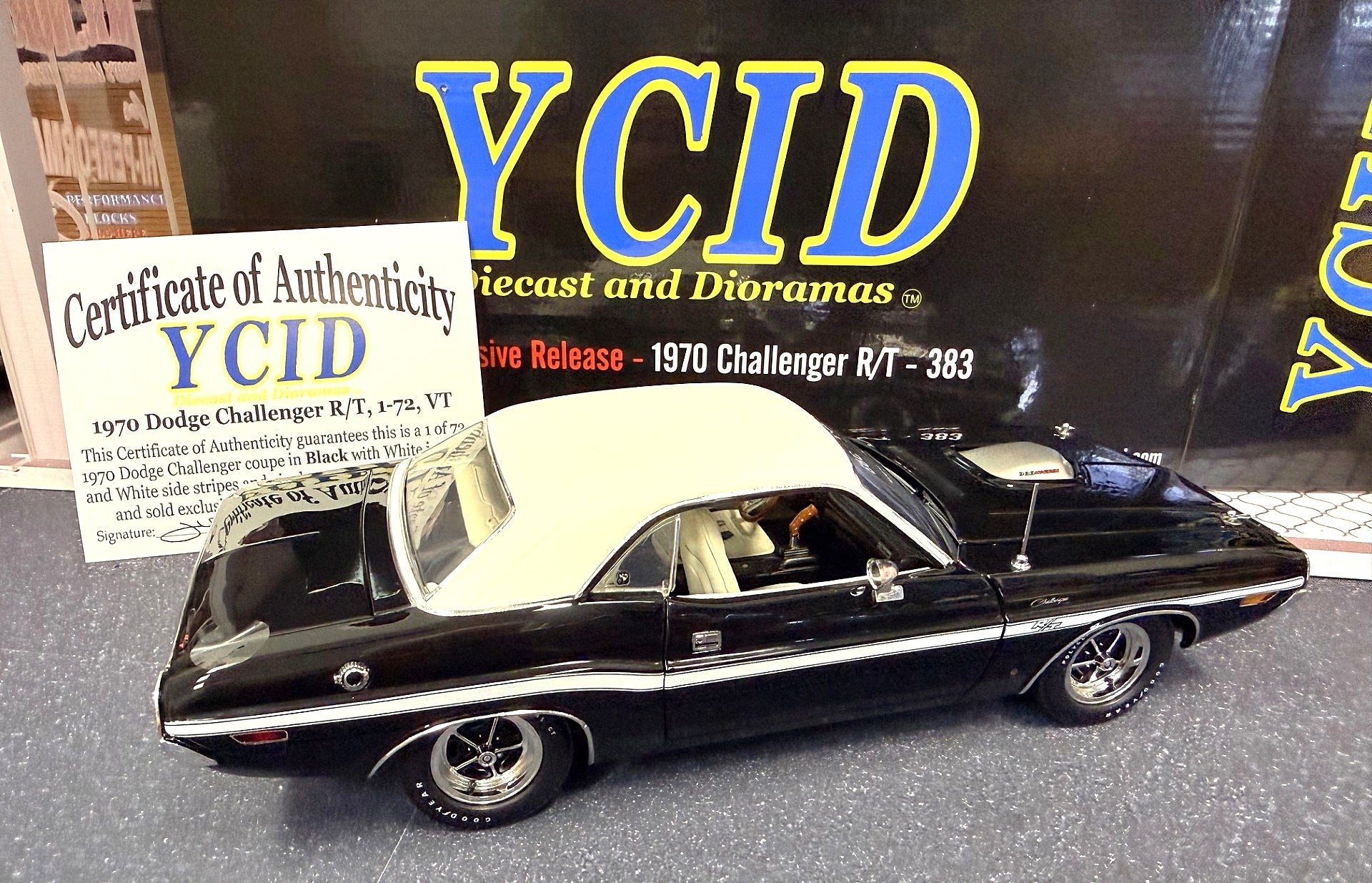 YCID 44, 1970 Dodge Challenger R/T, 383 Shaker