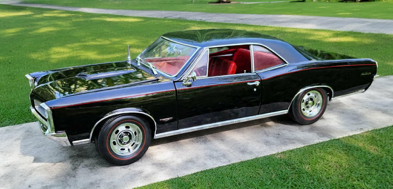 1966 Pontiac GTO diecast model